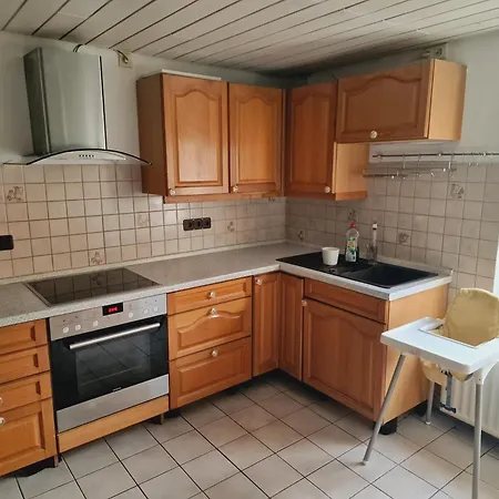 Idyllische Einliegerwohnung Mit Viel Raum Apartment