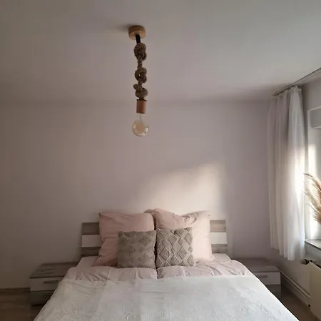 Apartment Idyllische Einliegerwohnung Mit Viel Raum