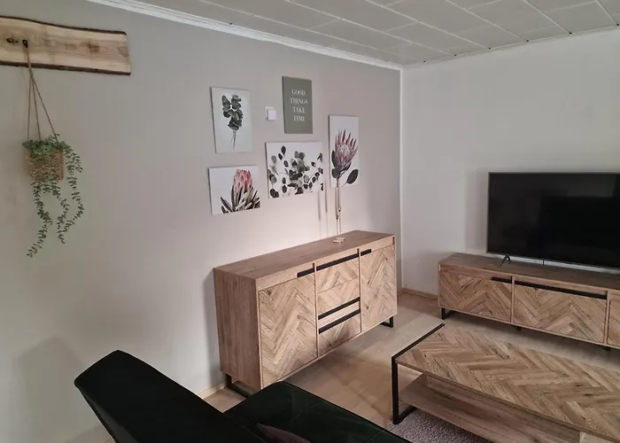 Idyllische Einliegerwohnung Mit Viel Raum *